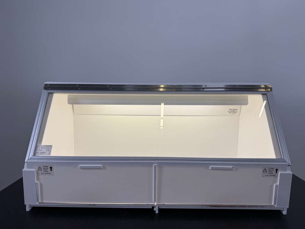 Image of CBS Scientific PCR Enclosure Workstation